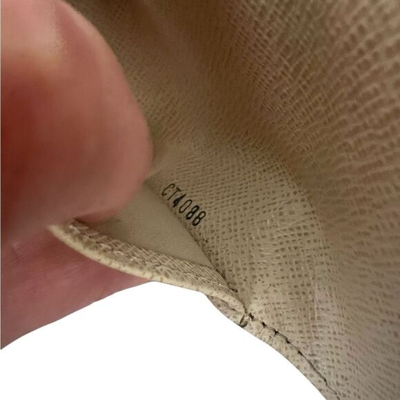 LOUIS VUITTON Damier Azur Key Case - Picture 9 of 13